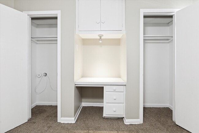 Building Photo - 3618 Garrott St