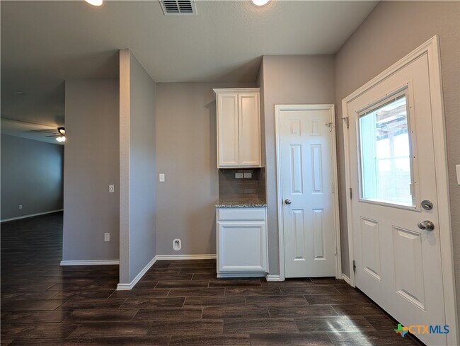 Building Photo - 357 Autumn Blaze