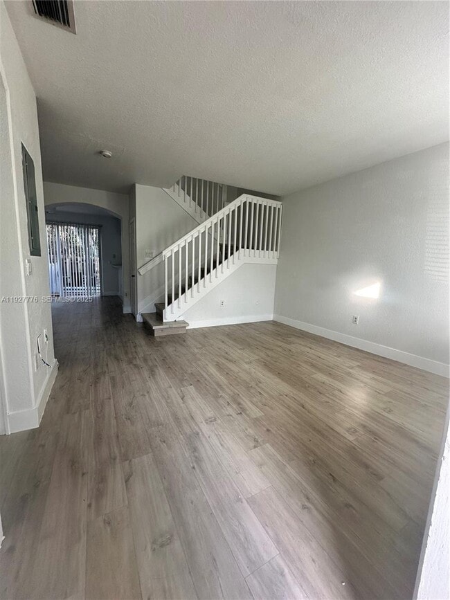 Building Photo - 1481 SE 24th Ct