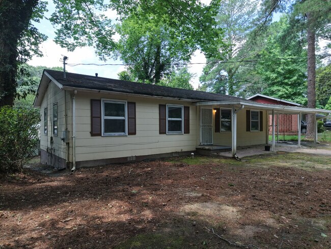 Building Photo - 2820 Cardo Dr NW