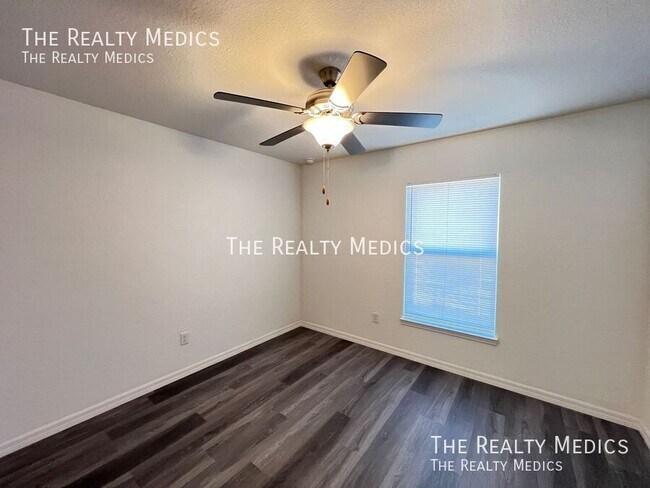 Building Photo - 297 Malauka Loop