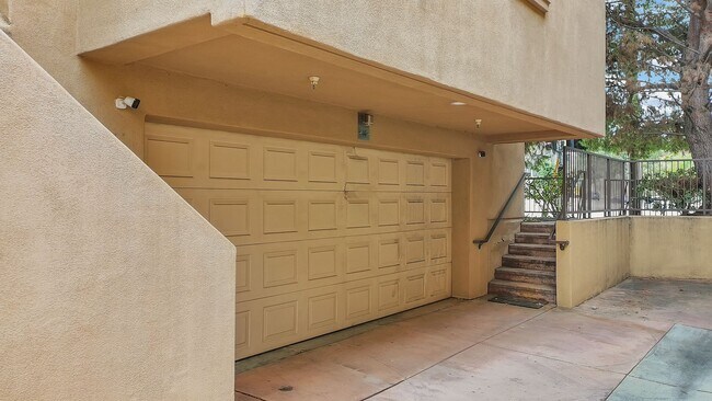 Building Photo - 26404 S Vermont Ave