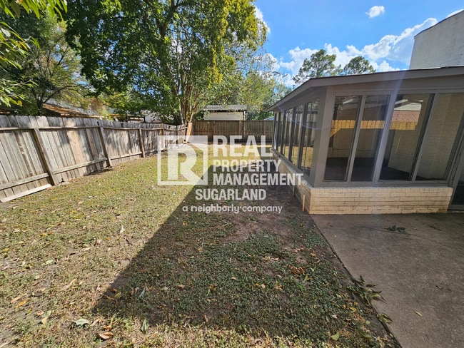 Building Photo - Gorgeous One Story Home in Sugar Land, TX