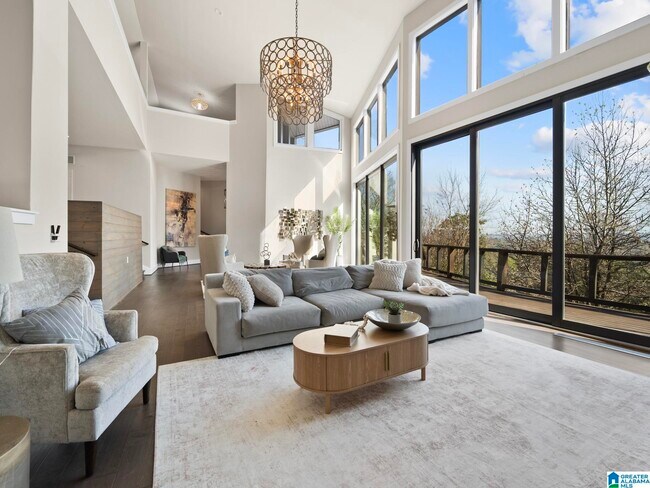 Building Photo - 412 Vesclub Pl
