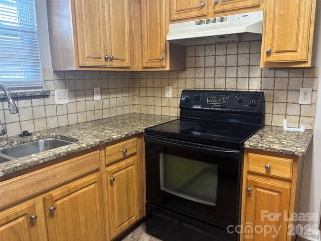 Building Photo - 1426 Peach Park Ln