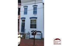 Building Photo - Historic Downtown Location