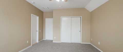 Building Photo - 1127 Laurel Chase Tr