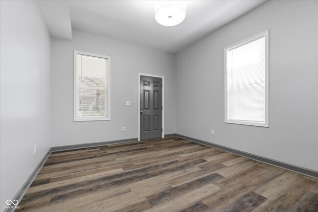 Building Photo - 314 N Hamilton Ave
