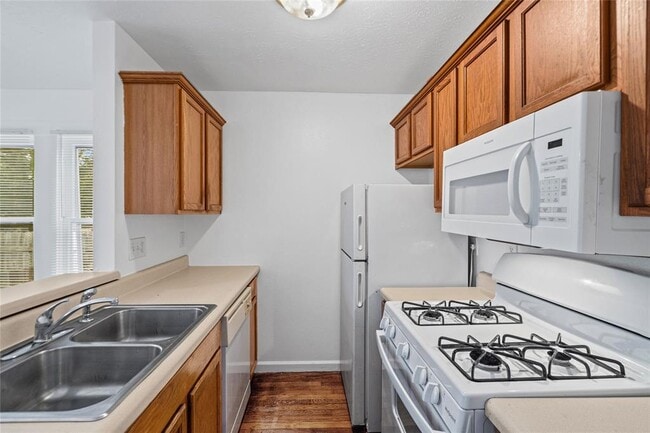 Building Photo - 1307 Concho St