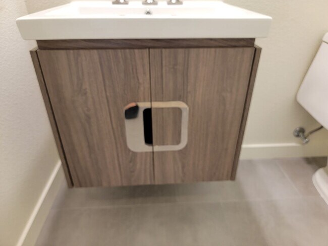 Building Photo - Stunning 3 Bedroom Rental - In Nevada Trails