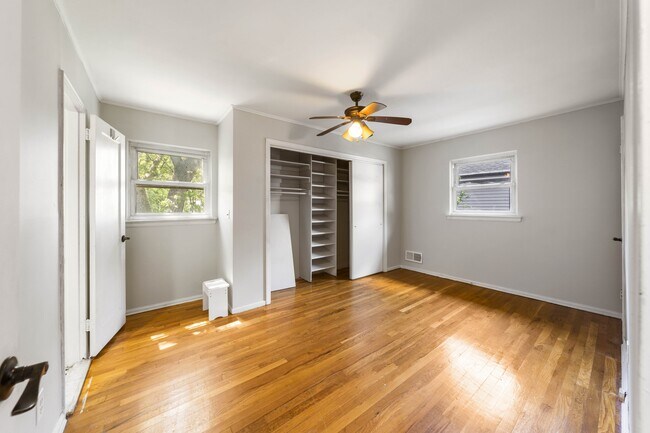 Building Photo - 1641 Lenape Rd