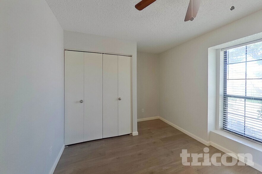 Building Photo - 161 Hunter Dr