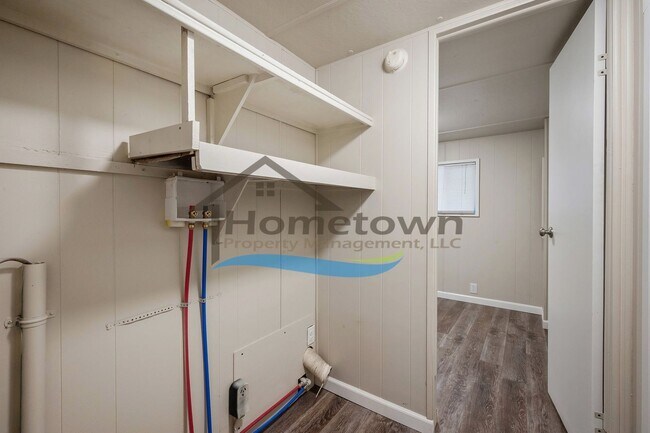 Building Photo - Very Nice 2 Bed 1 Bath Single Wide Mobile in Downtown Hayden!