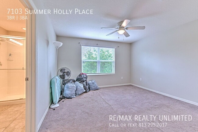 Building Photo - 7103 Summer Holly Pl