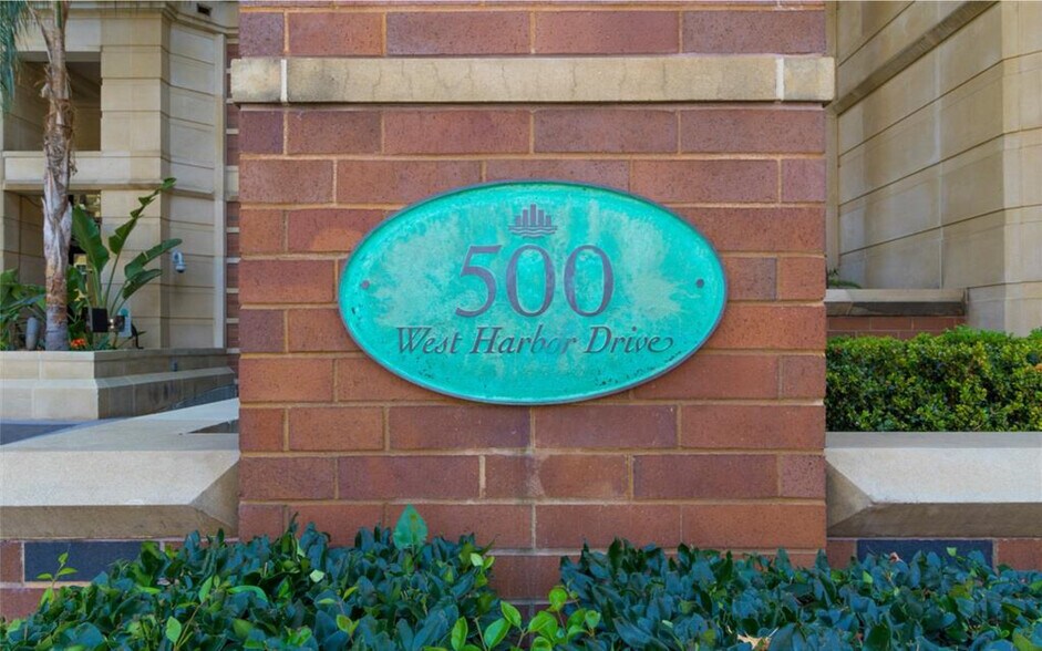 Building Photo - 500 W Harbor Dr