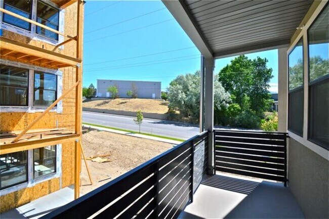 Building Photo - 8373 Iris Lumi Ln
