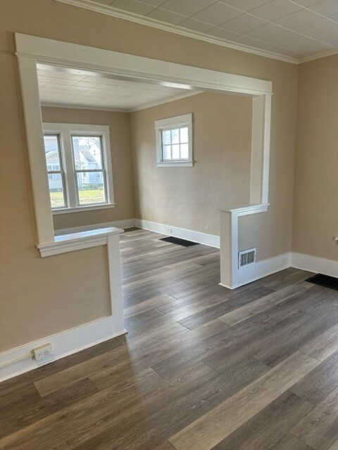 Building Photo - 90 Mayflower St