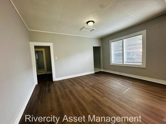 Building Photo - Move-In Ready! Stunning 4-Bedroom, 2-Bath ...