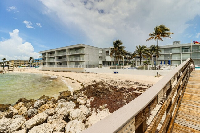 Building Photo - 201 E Ocean Dr