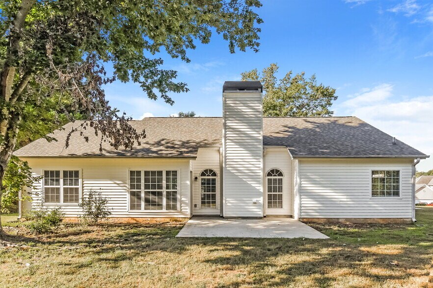 Building Photo - 2045 Reserve Pkwy