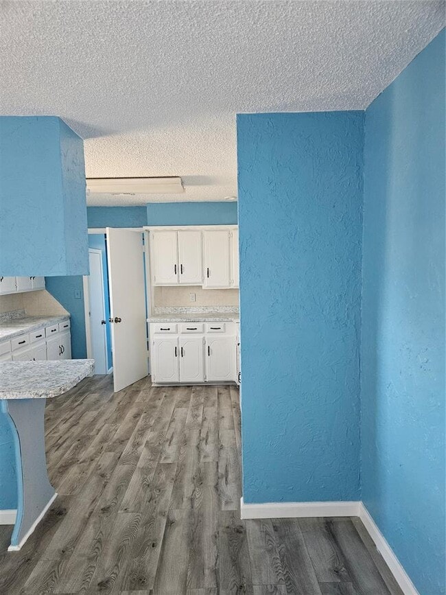 Building Photo - 33096 Squaretop Rd