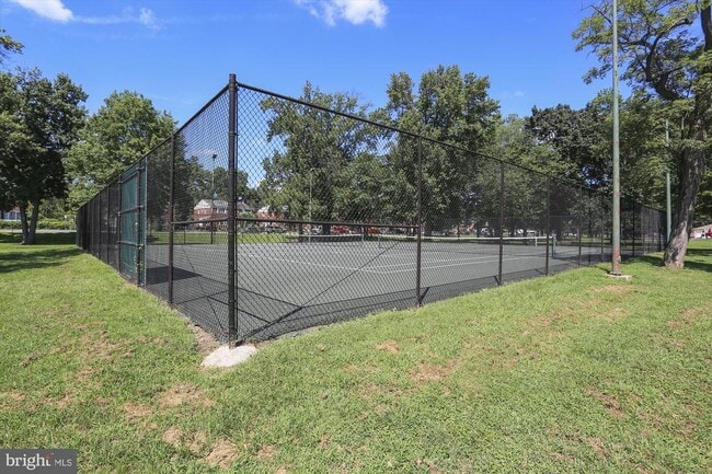 Building Photo - 9274 Adelphi Rd