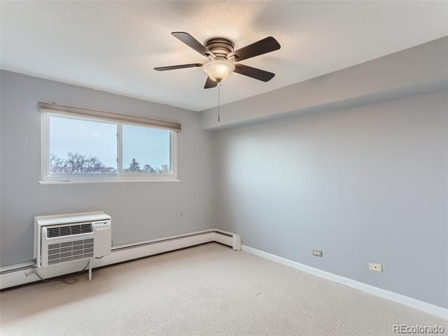 Building Photo - 1029 E 8th Ave