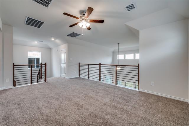 Building Photo - 1600 Bleriot Ct