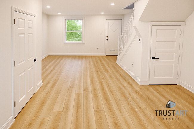 Building Photo - Charming 3-bedroom home in North Central N...