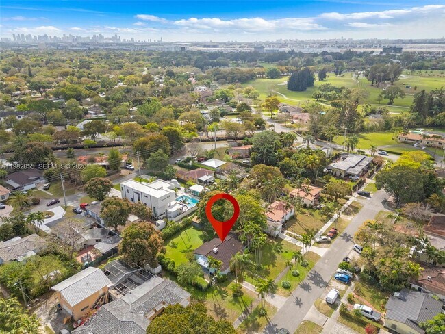 Building Photo - 149 Fern Way