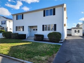 Building Photo - 44 Nellie St