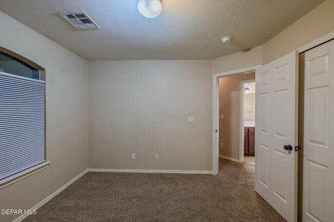 Building Photo - 14212 Otter Point Ct