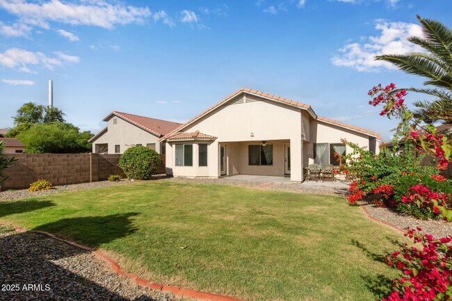 Building Photo - 5023 W Lynne Ln