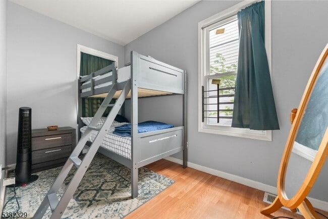 Building Photo - 45 Blum St