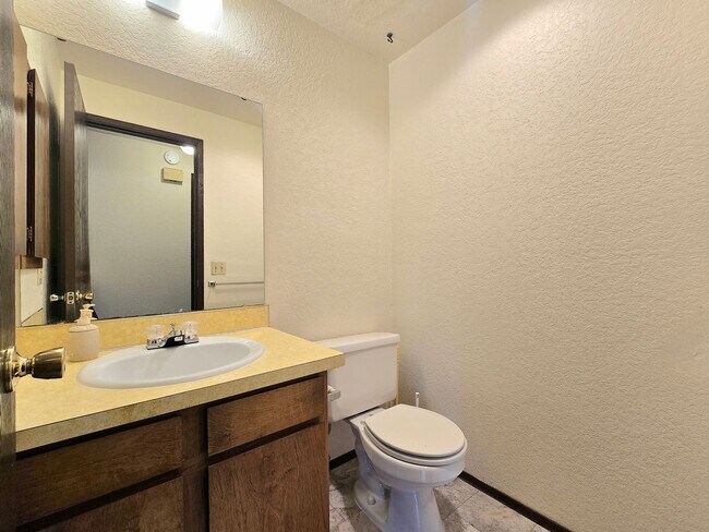 Building Photo - VanBar