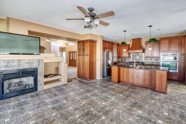 Building Photo - Pueblo del Sol Country Club