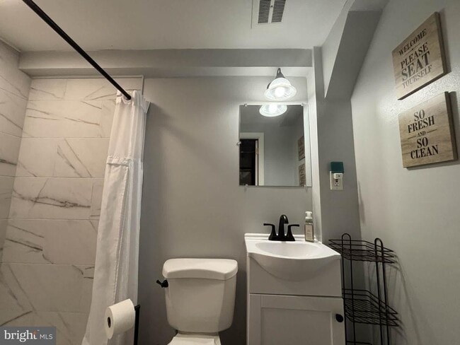 Building Photo - 30 Estate Rd