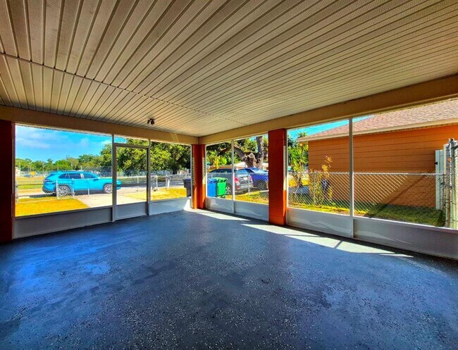 Building Photo - 2413 E 38th Ave