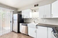 Building Photo - 1204 S McClintock Dr