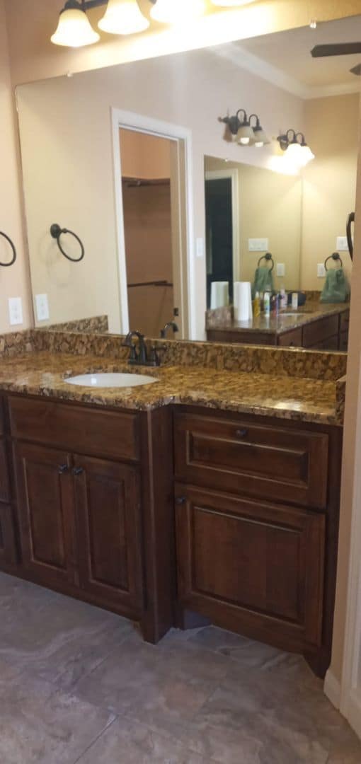 Building Photo - Exceptional 3 Bed / 2 Bath Home — Move-In Ready | Midway ISD