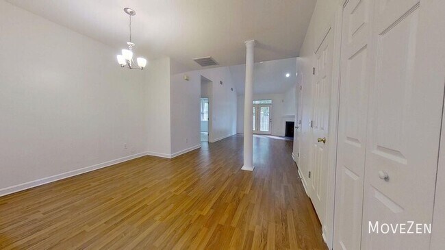 Building Photo - 5006 Carleton Dr