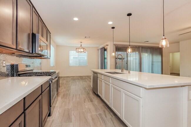 Building Photo - 9918 E Acceleration Dr