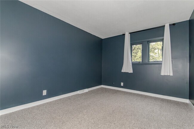 Building Photo - 8806 Norwood Dr