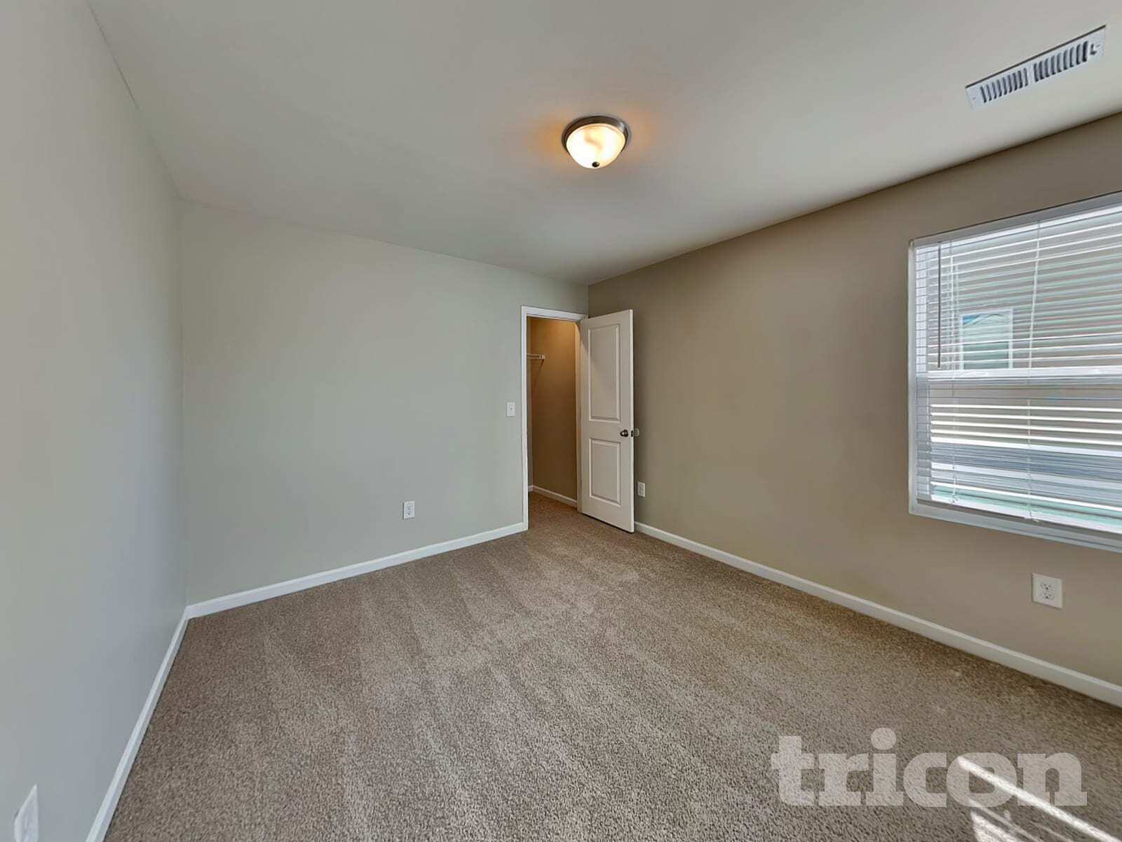 Building Photo - 119 Sorrento Dr