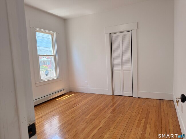 Building Photo - 133 Gerrish Ave