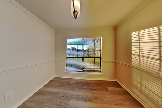 Building Photo - 8335 Sparkling Springs Dr