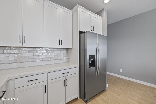 Building Photo - 17350 W Alexandria Way
