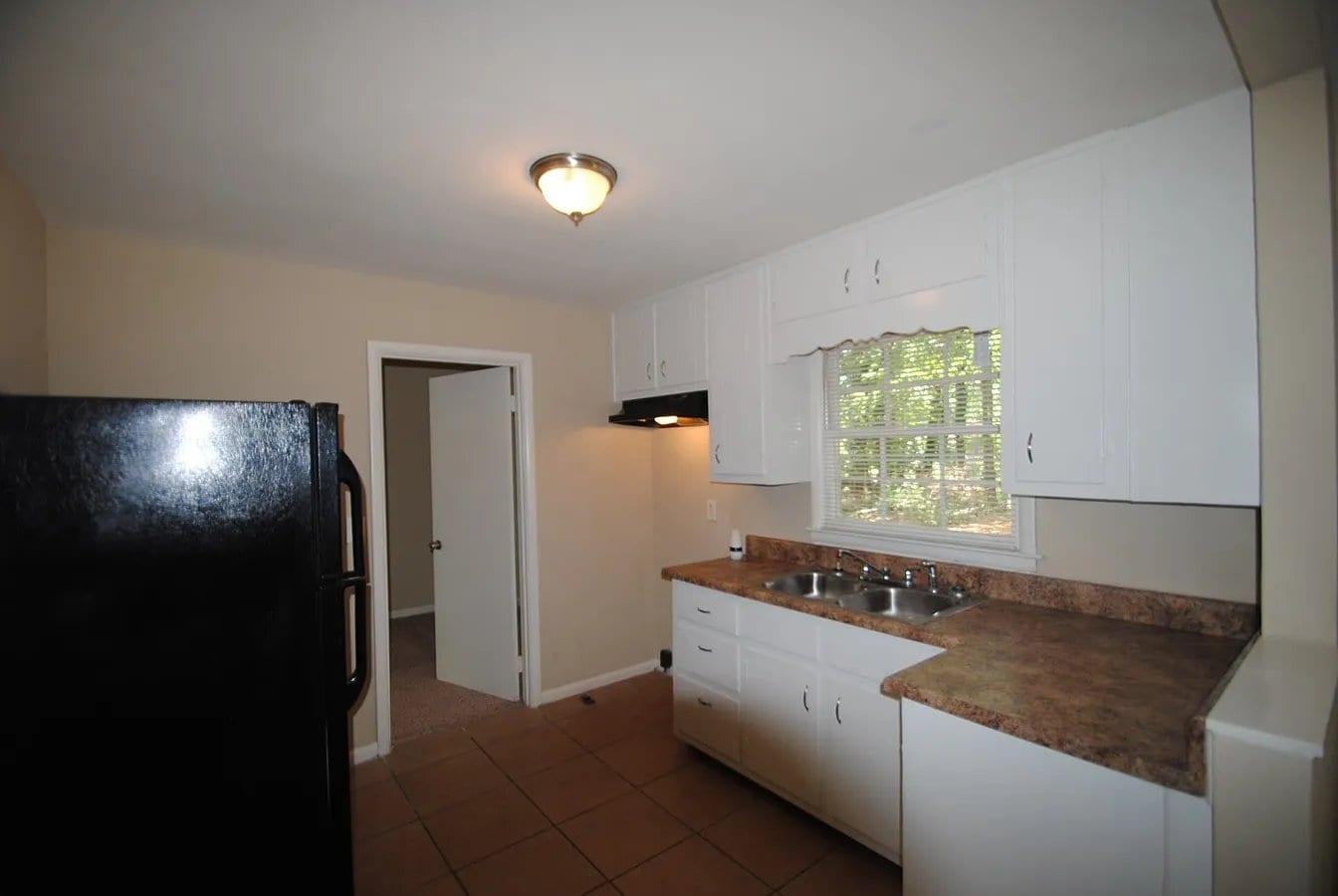 Building Photo - 411 Windsor Dr