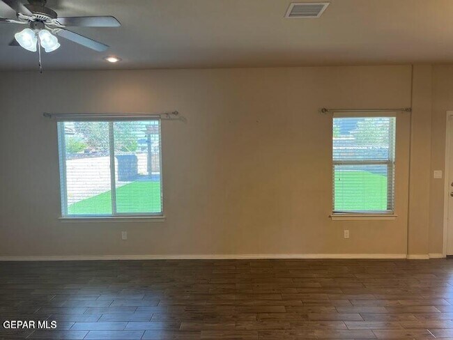 Building Photo - 7561 Red Cedar Dr