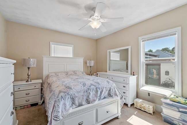 Building Photo - Unique, Renovated 2-Bed Apartment in Quiet...